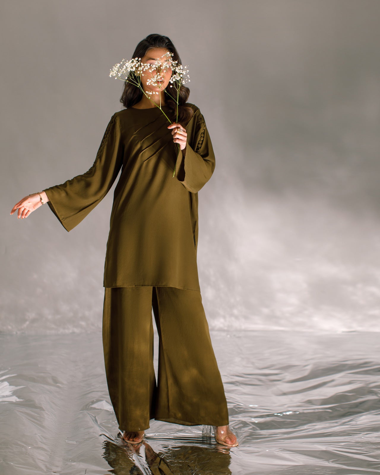 Olive green- Lyra