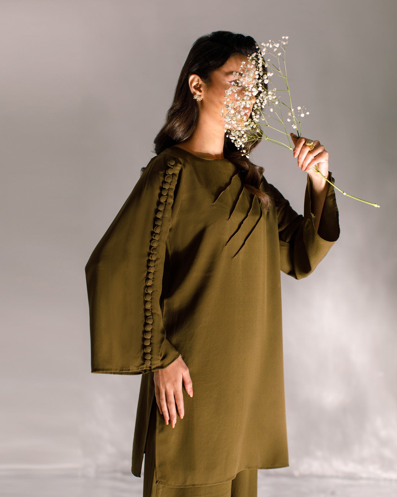 Olive green- Lyra
