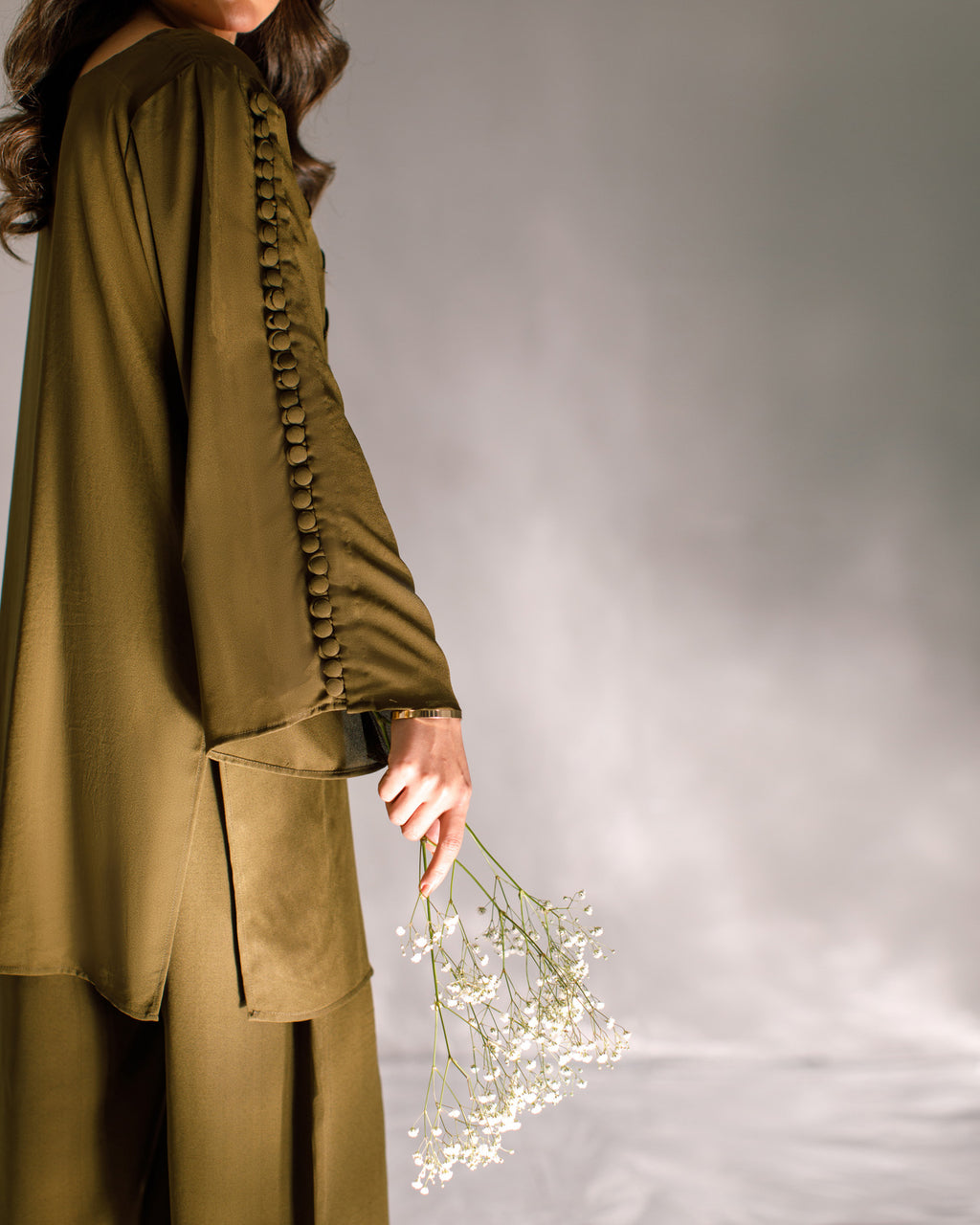 Olive green- Lyra