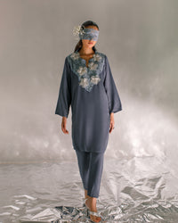 Grey- luna