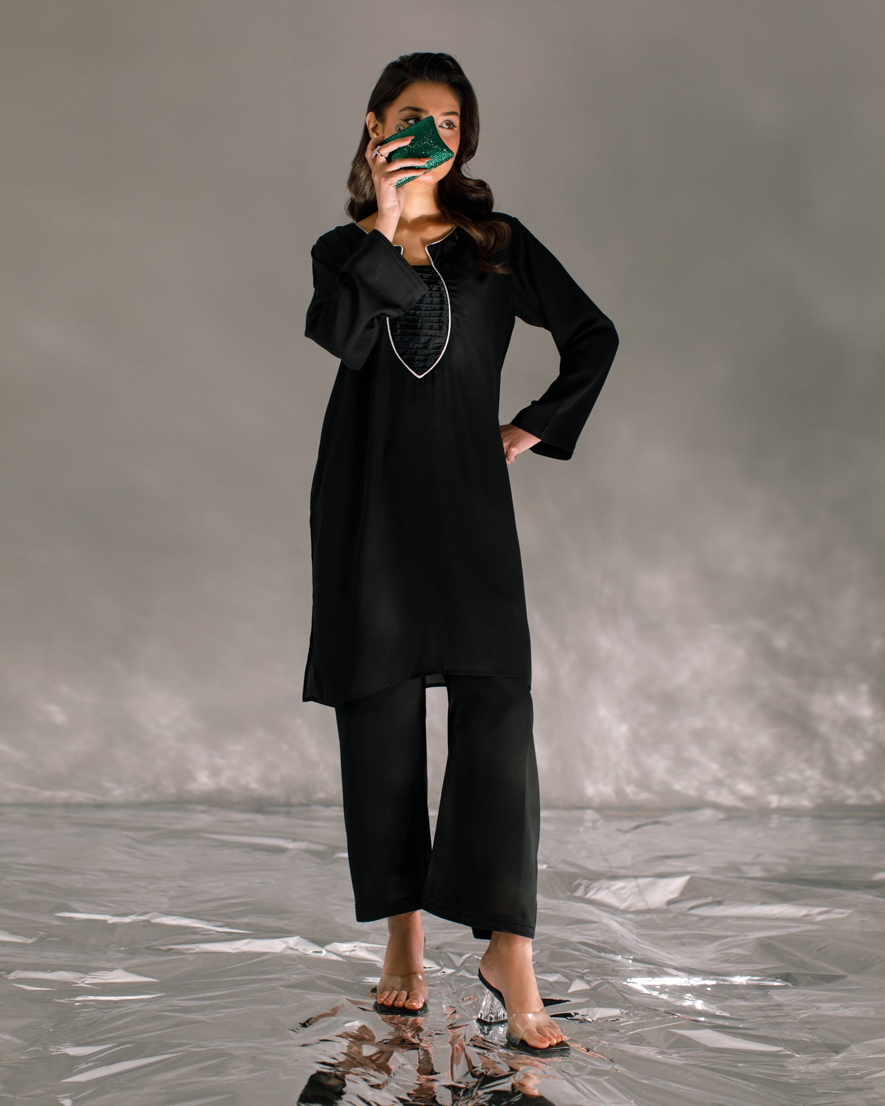 Black- Elara