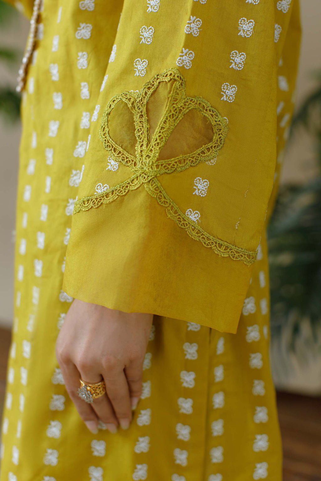 Breeze- Embroidered