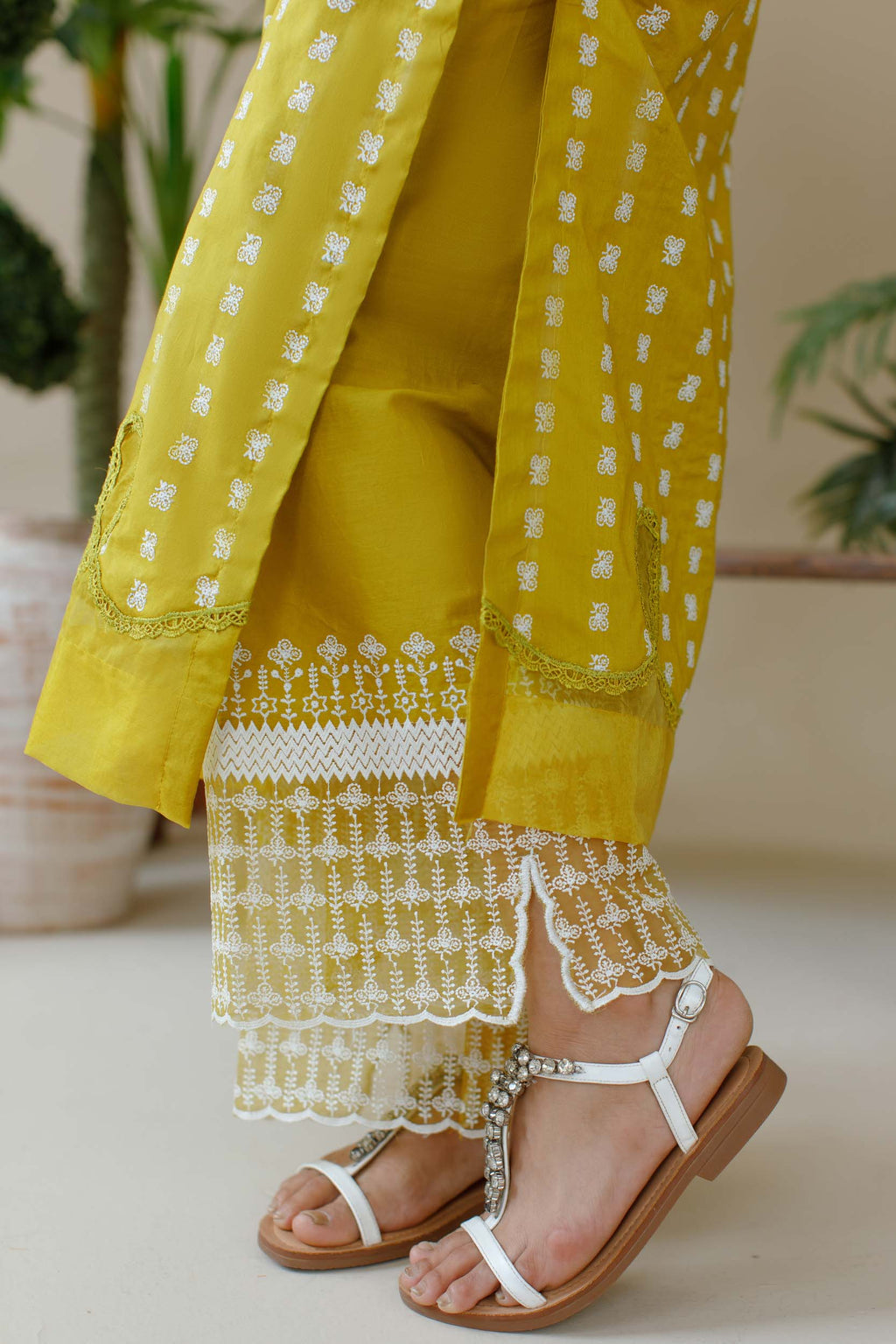 Breeze- Embroidered