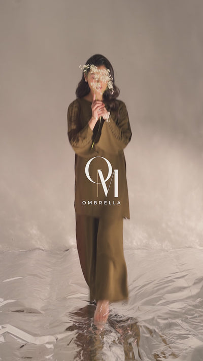 Olive green- Lyra